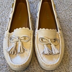 Coach Tassel Leather Driving Loafers – Cream (Style Q9098 / AD1706)